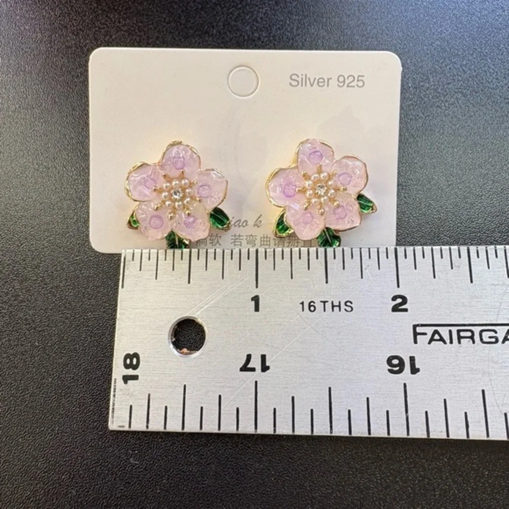 925 Sterling Silver Pink Flower Stud‎ Earrings – Handmade Crystal & Pearl Detai